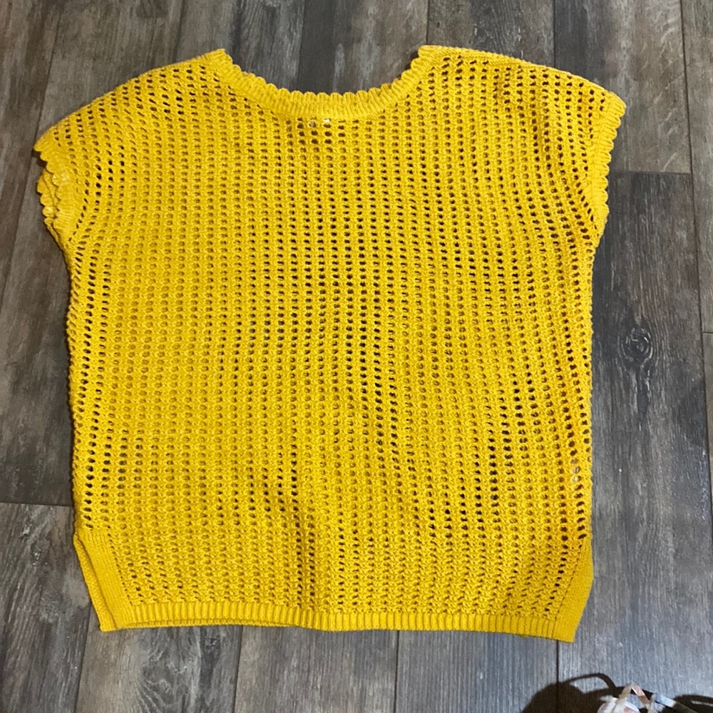 Yellow old navy top